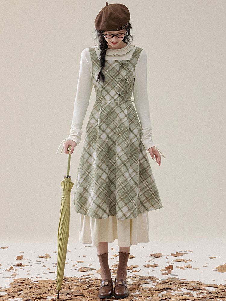 French Retro Green Plaid Dress: A Gorgeous Long Skirt for Autumn