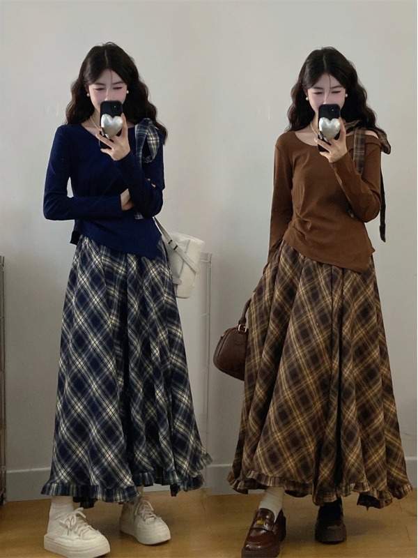 High – End Autumn Two – Piece Set: Bow – Top and Plaid Midi Skirt