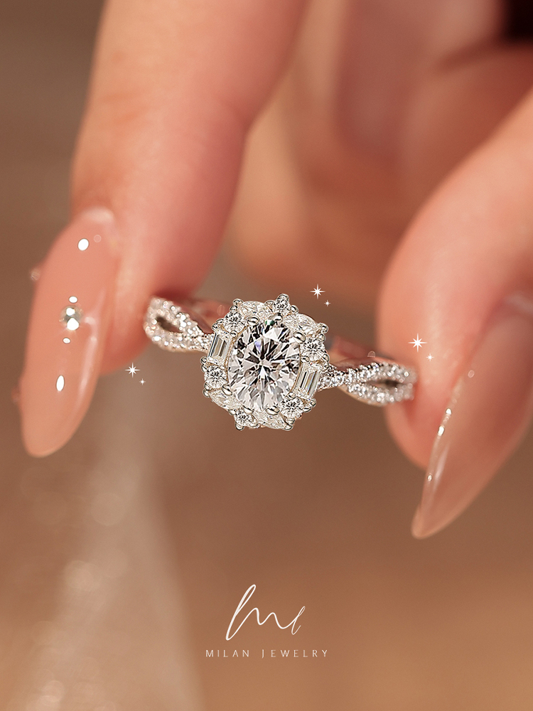 2025 New Trendy Light – Luxury Niche S925 Sterling Silver Diamond Ring: The Ideal Moissanite Engagement Ring