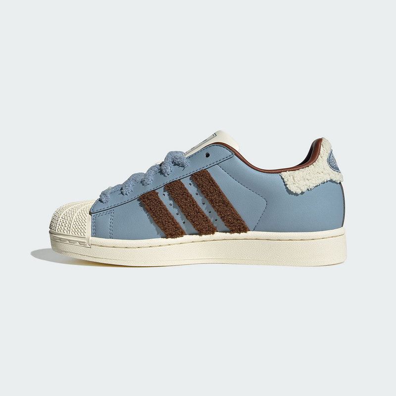 Adidas SUPERSTAR Classic Shell – Toe Sneakers: A Timeless Icon in Footwear